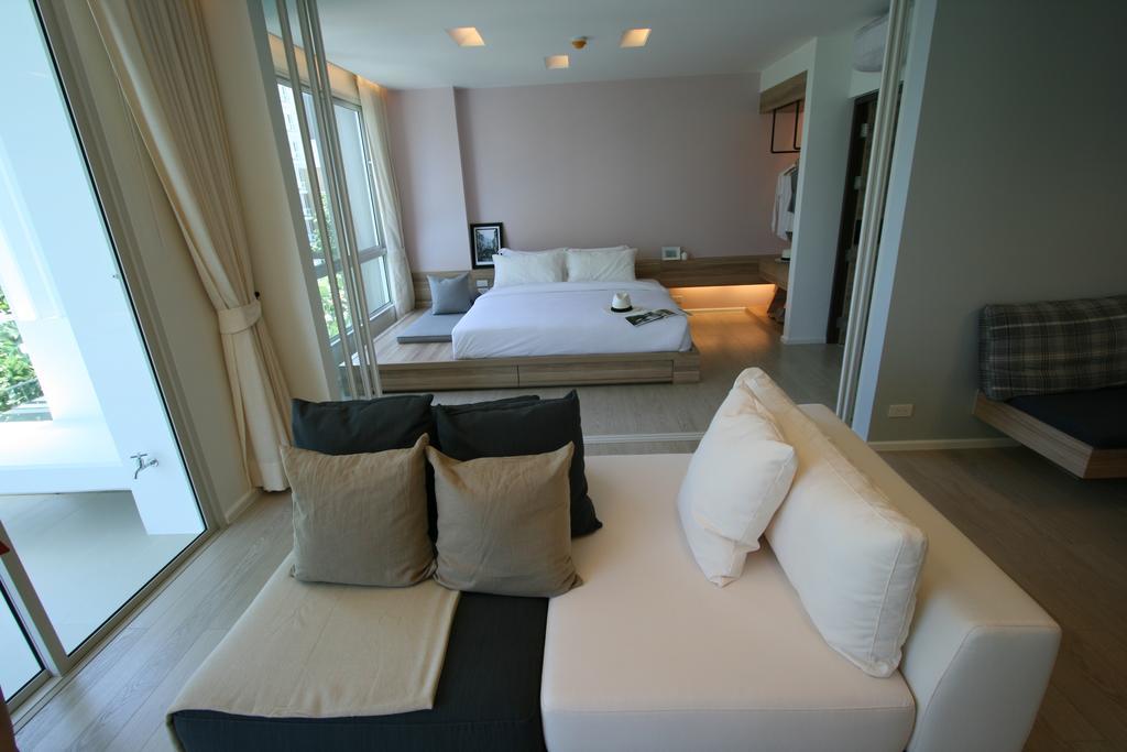Luxury Beachfront Condo Хуа Хин Номер фото