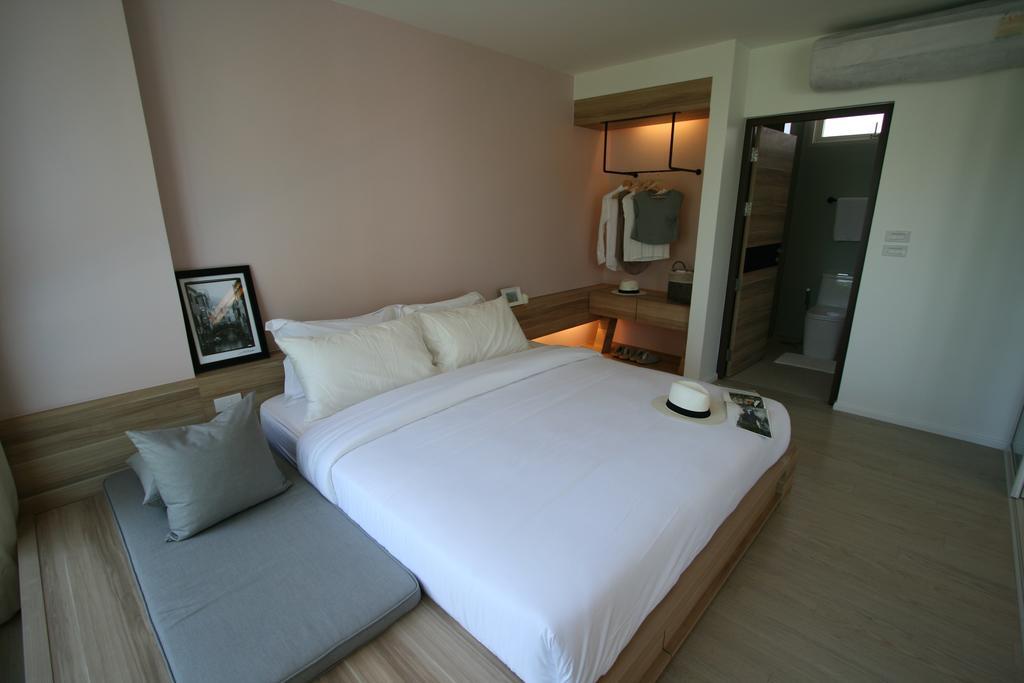 Luxury Beachfront Condo Хуа Хин Номер фото