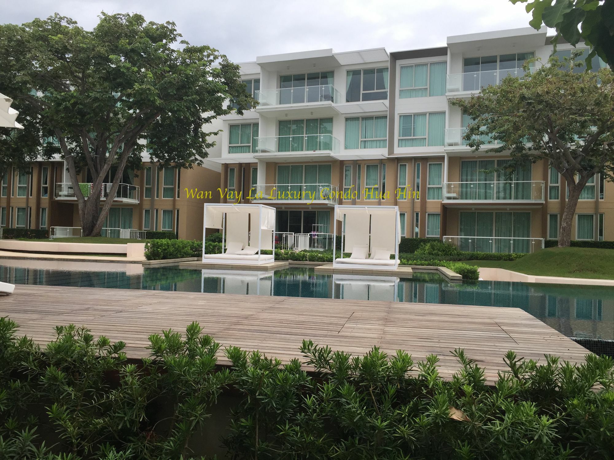 Luxury Beachfront Condo Хуа Хин Экстерьер фото