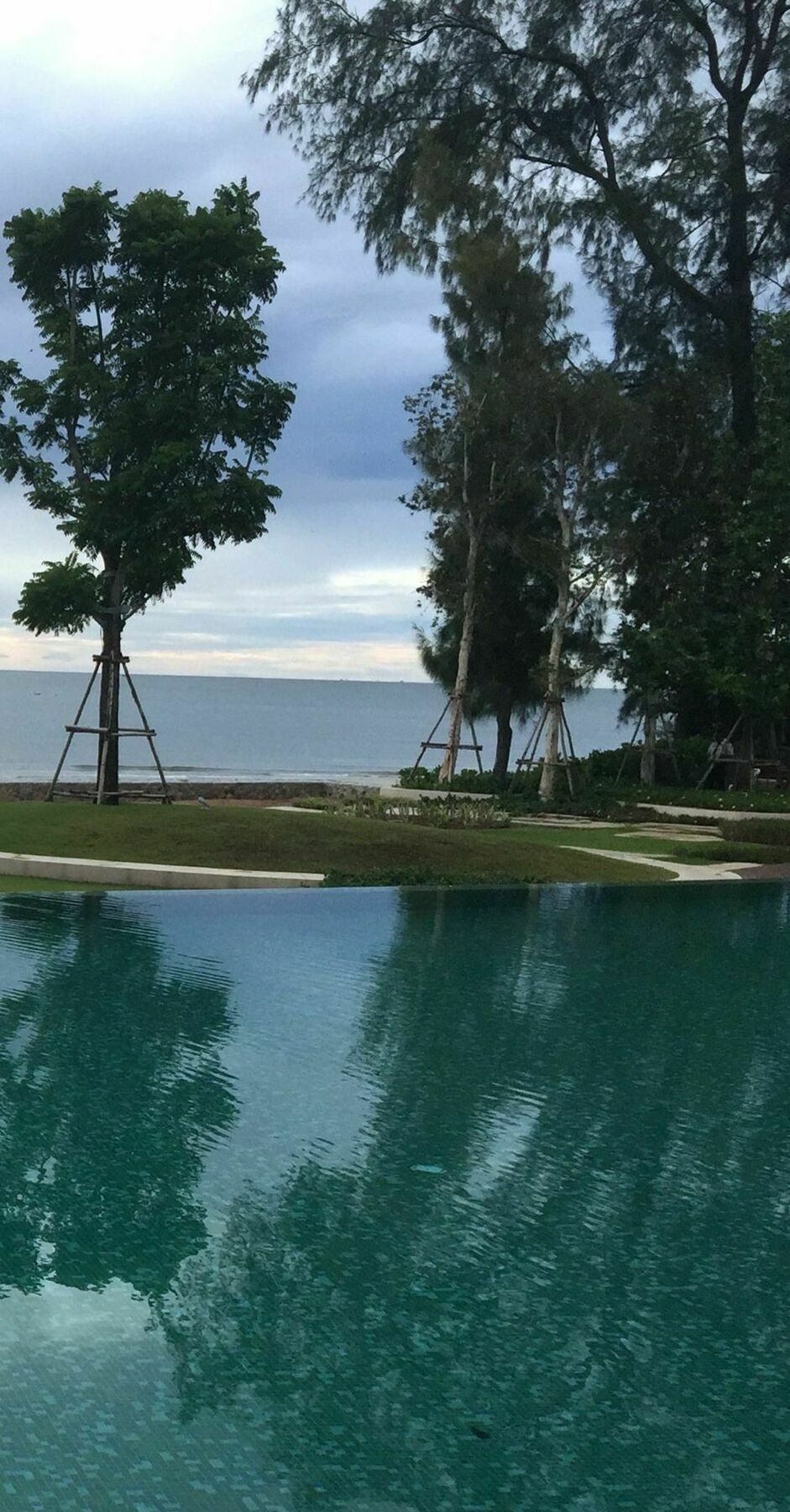 Luxury Beachfront Condo Хуа Хин Экстерьер фото